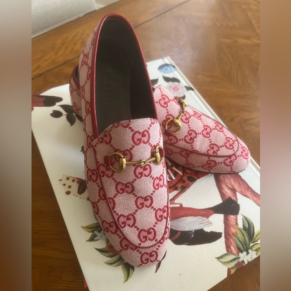 Gucci Jordaan Canvas Loafer in Red Size 37